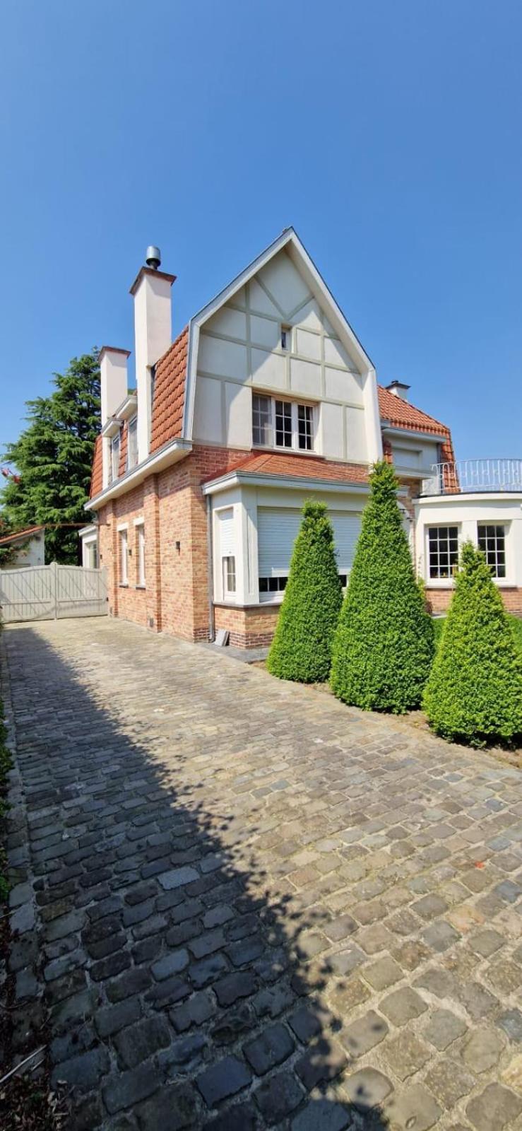 Cedrus Bed & Breakfast Jabbeke  Exterior photo